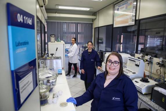 Cenário é retratado em estudos recentes que relacionam a presença de mulheres nesta etapa de formação e no mercado de trabalho