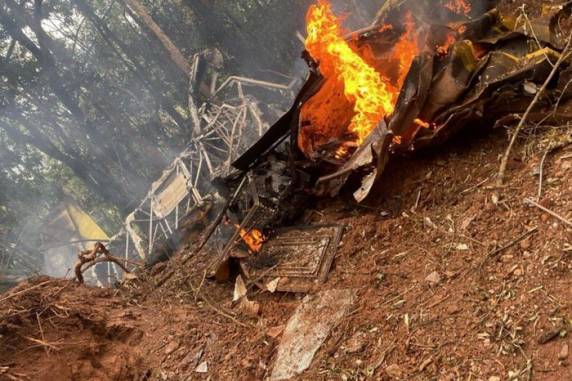 Adriano Machado estava auxiliando no combate a incêndios na região. Um helicóptero, do Corpo de Bombeiros Militar de Minas Gerais, que atuava no acidente de Machado, também caiu, deixando seis mortos