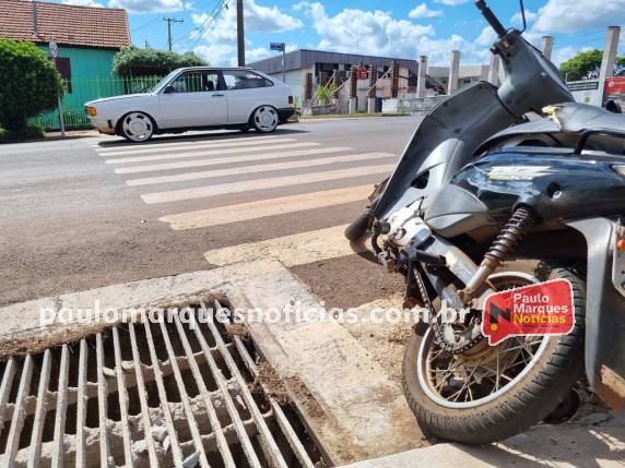 O acidente ocorreu no bairro São Francisco, na esquina do ginásio