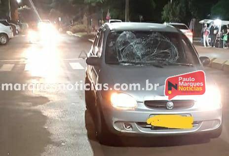 A pedestre foi socorrida por uma equipe do Corpo de Bombeiros