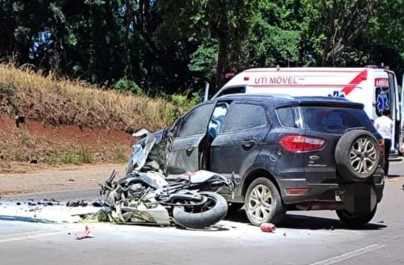 O acidente aconteceu no início da tarde deste domingo