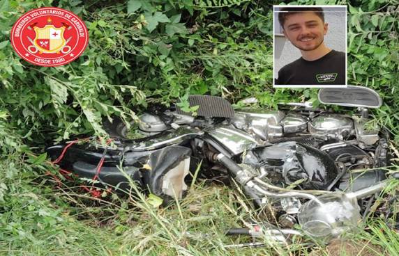 O acidente envolveu a moto da vítima e uma caminhoneta na VRS-813, em Farroupilha