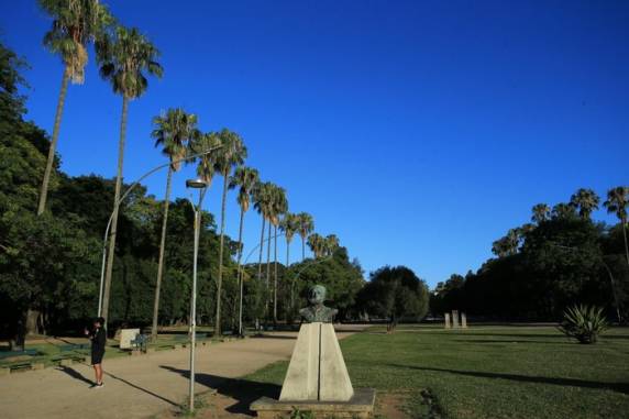 Regiões da Fronteira Oeste, Missões e Noroeste irão sentir o aumento da temperatura ao longo do dia. No Litoral, máximas ficarão acima dos 25ºC