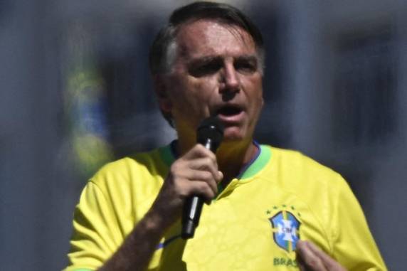 Ex-presidente teceu criticas a Moraes e à investigação que indiciou ele e mais 36 pessoas por crimes como abolição do Estado democrático de direito