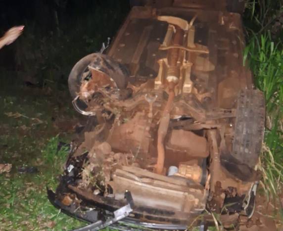 O acidente envolvendo dois veículos ocorreu próximo da Comunidade São José do Mauá