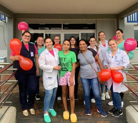Na última semana, a alta da paciente emocionou profissionais.