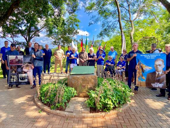 Walter Lehenbauer, neto do pastor Albert Lehenbauer - responsável por trazer a soja ao Brasil -, emocionou os presentes ao recordar a história de sua família.  