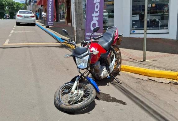 No momento da colisão havia um grande fluxo de veículos no local.