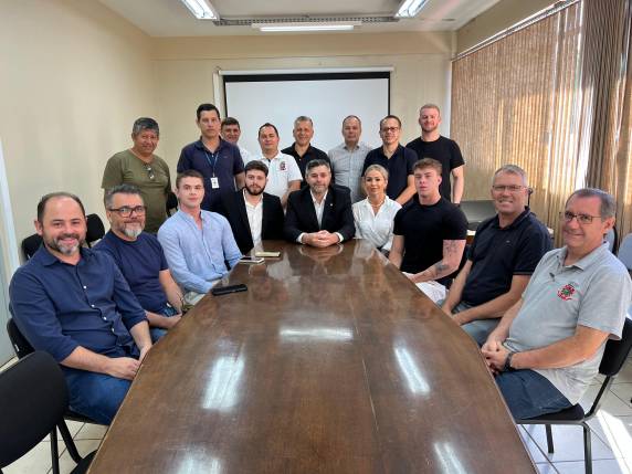 O Presidente da Câmara Municipal de Vereadores, Marcos Knorst (Migue), assumiu como Prefeito de Santa Rosa, enquanto Anderson Mantei e Aldemir Ulrich estão de férias