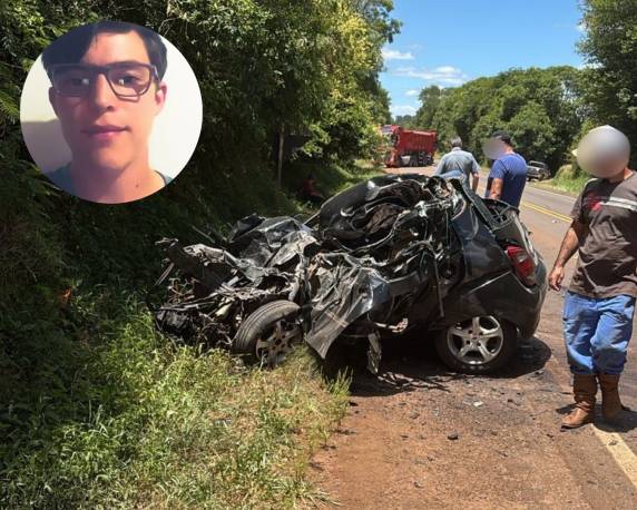 Lucas, motorista do Ford Ka, faleceu no local.