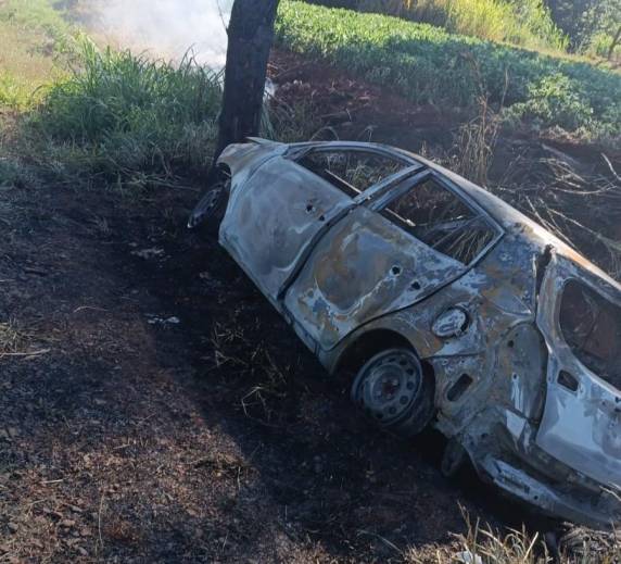 O sinistro ocorreu no final da madrugada próximo a margem da BR-472