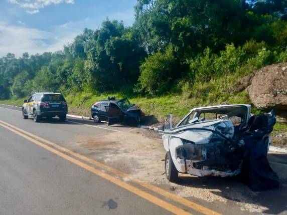 Um idoso de 78 anos, morreu no local do acidente e outro de 64, ficou ferido