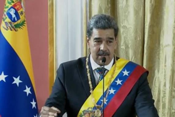 Medida ocorre no dia da posse do presidente Nicolás Maduro, nesta sexta-feira (10), mesmo com resultado da eleição contestado. Ligação terrestre com a Colômbia também está interrompida