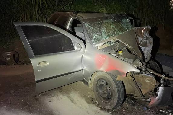 Batida entre dois carros ocorreu na SC-156