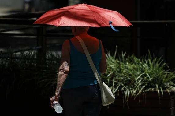 Fronteira Oeste deve se aproximar de 40°C, segundo projeção do Inmet. Chuva é prevista para metade Leste do Estado