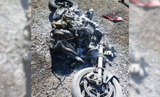 Colisão ocorreu na manhã deste sábado (22)