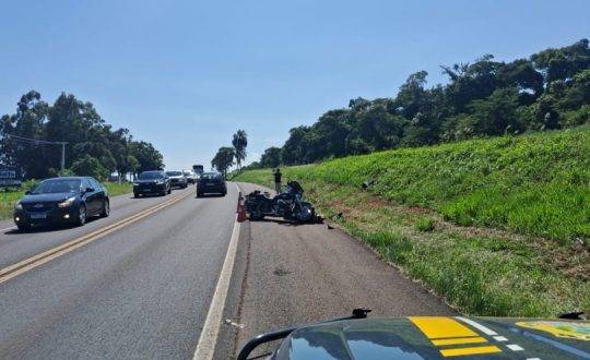 Acidente ocorreu em Cascavel após pneu estourar na rodovia