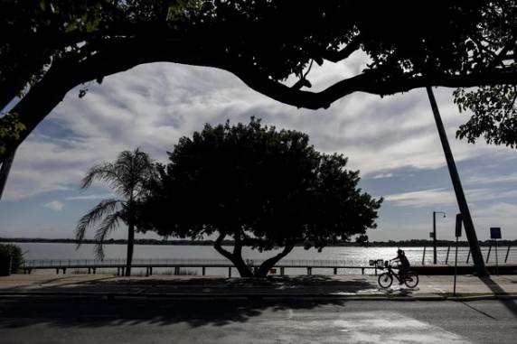 Há possibilidade de pancadas isoladas, principalmente na Campanha e na Fronteira Oeste. Em Porto Alegre, termômetros devem chegar a 36°C