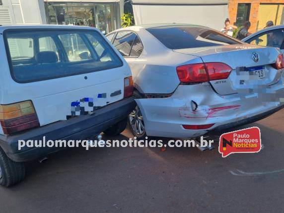 O acidente ocorreu na Av. Uruguai próximo da esquina com a rua Santo Ângelo