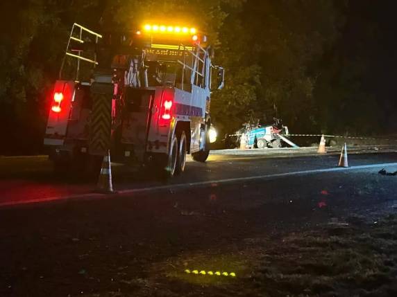 O acidente aconteceu na noite desta quarta-feira (12).