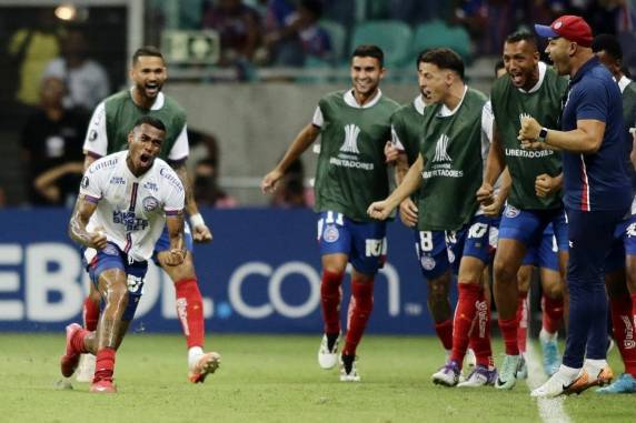 Colorados estreiam em Salvador, depois recebem colombianos e uruguaios