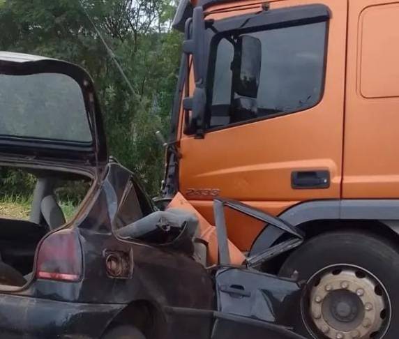 Vítima de 30 anos foi encontrada já sem sinais vitais.