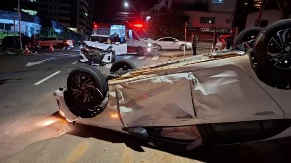 A Guarda Municipal de Trânsito compareceu para realizar o registro da ocorrência, que resultou apenas em danos materiais.