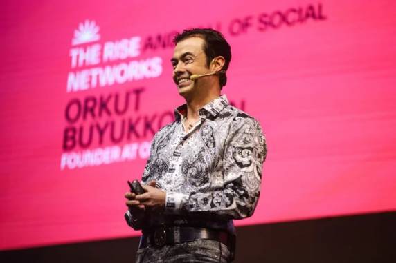 Turco Orkut Büyükkökten ministrou uma palestra no dia de abertura do South Summit Brazil 2025