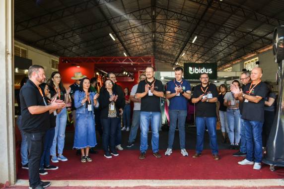 Portões do parque de eventos José Reinoldo Steffen, em Santo Cristo, foram abertos na manhã desta quinta-feira