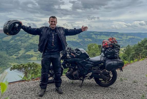 A vítima Nicolas Matheus Machado, de 27 anos, era tenente da 6ª Brigada de Infantaria Blindada