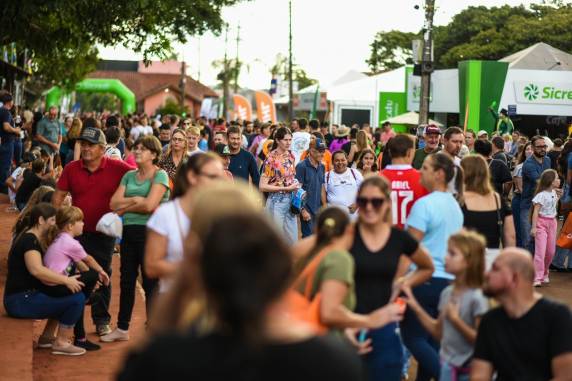 A 10ª edição da feira aconteceu de 10 a 13 de abril, no parque de eventos José Reinoldo Steffen, em Santo Cristo