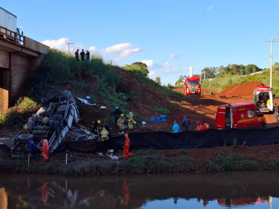 O acidente ocorreu próximo ao Parque de Exposição Vanderlei Burmann
