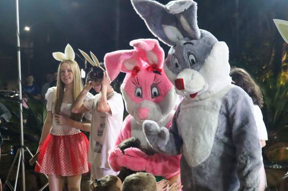 A programação também contém um momento de espiritualidade, marcado por um emocionante show gospel