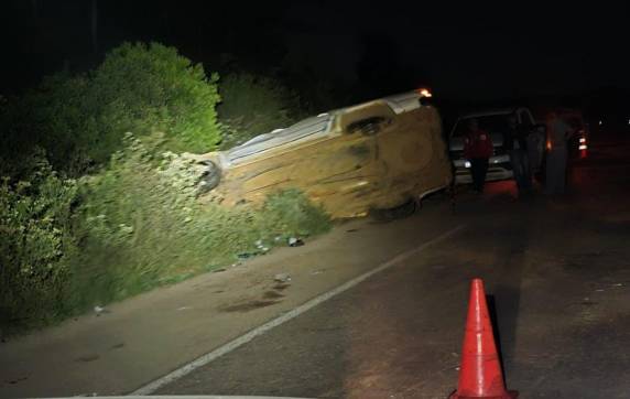 Outras duas pessoas que estavam no veículo ficaram feridas. Acidente ocorreu no quilômetro 270 da rodovia