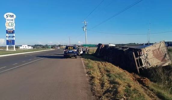 Ao realizar o teste do bafômetro, o homem, 40 anos, natural de São Luiz Gonzaga, apresentou resultado quase duas vezes superior ao limite para configurar crime de trânsito