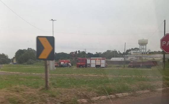 Duas pessoas ficaram feridas e foram socorridas pelo Corpo de Bombeiros para a UPA