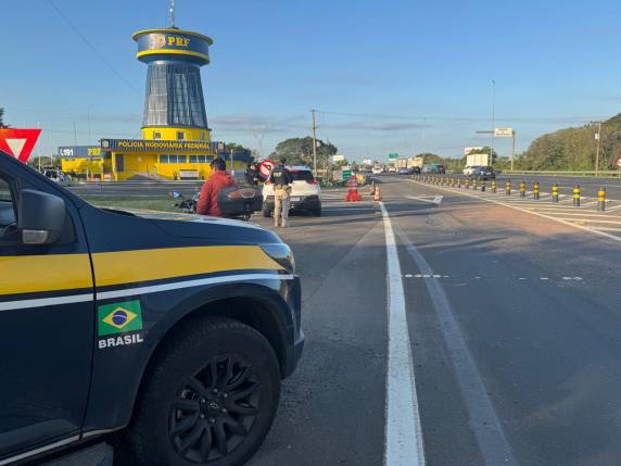 A PRF não realiza previsões de quantidade de veículos nas rodovias e não produz dados parciais durante a operação.