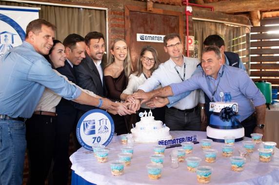 Com presença marcante no desenvolvimento do meio rural, a instituição foi homenageada por sua trajetória de apoio técnico, orientação e valorização dos produtores gaúchos.