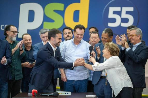 Além do governador, estavam presentes o presidente da legenda, Gilberto Kassab, outros integrantes do partido e aliados