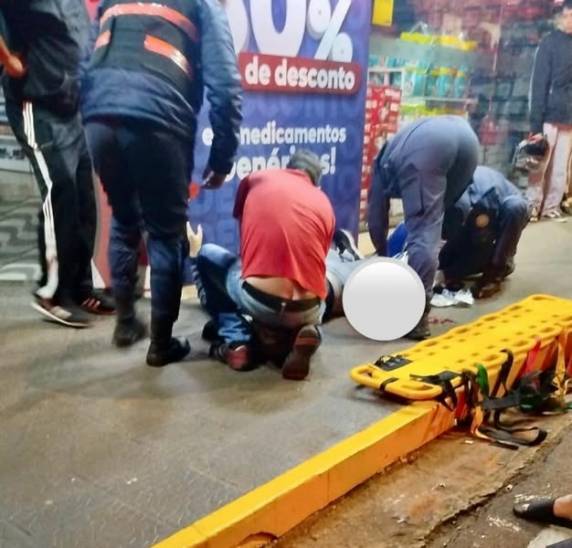 incidente ocorreu por volta das 21h40 na Avenida Senador Pinheiro Machado, no cruzamento com a Rua General Paiva.