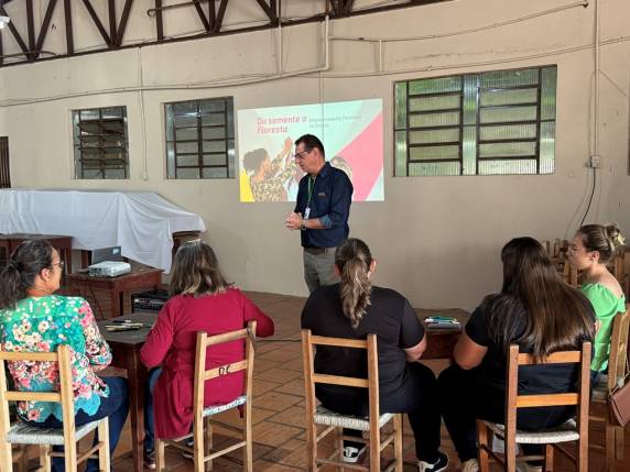 Uma iniciativa voltada ao fortalecimento da atuação das mulheres no meio rural, com foco em sustentabilidade e empoderamento feminino.