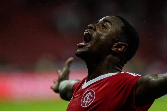 Time do interior paulista marcou aos sete minutos com Jemmes; equipe de Roger Machado pressionou até Ricardo Mathias igualar