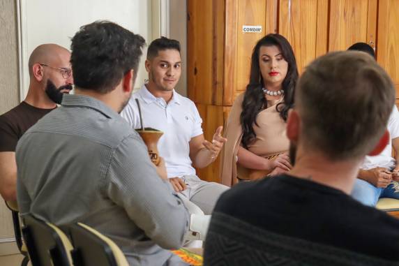 A dupla embarcará para Cruz Alta nos dias 5 e 6 de setembro de 2025, onde ocorrerá a 20ª edição do Concurso Estadual de Diversidade