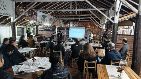A ação marca o início de uma campanha de captação de recursos com apoio de leis de incentivo à cultura.