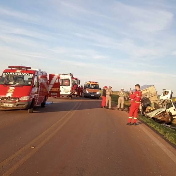 Passageiro ficou preso nas ferragens e foi levado ao Hospital de Clínicas de Passo Fundo