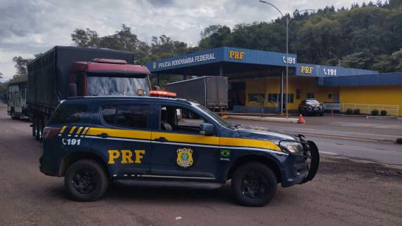 O veículo apresentava mais de 60 infrações acumuladas