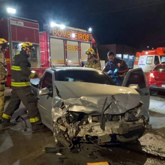 O acidente ocorreu no início da noite desta sexta-feira