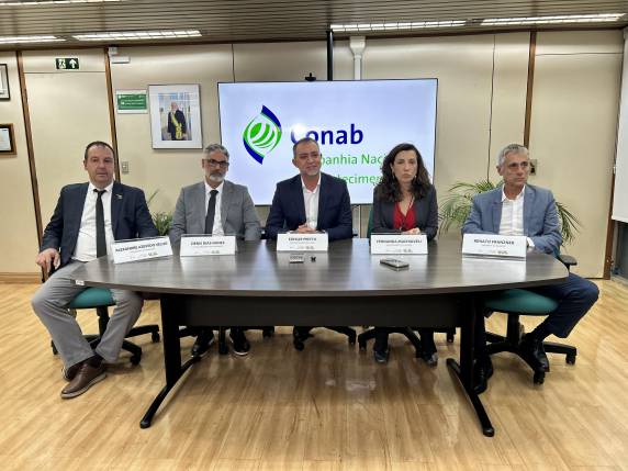 Encontro na sede da Conab, em Brasília, se aproxima do consenso sobre o melhor instrumento para compra do excedente de produção que formará estoque público