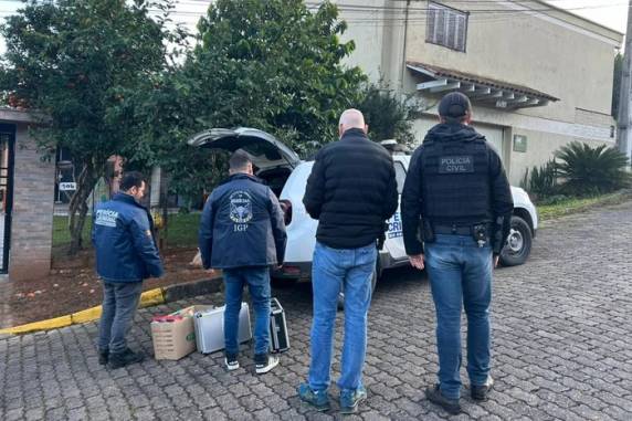 Investigadores buscam esclarecer quem realmente estava ao volante