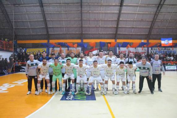 Jogando em casa, no Ginásio da AABB, em Três de Maio, o time venceu a Asaf de Santo Ângelo por 9 a 1, em partida válida pela terceira rodada da primeira fase da competição.